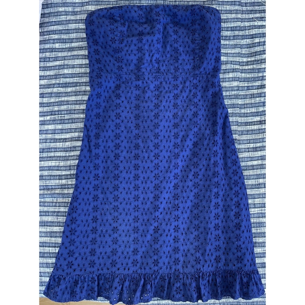 Blue strapless dress